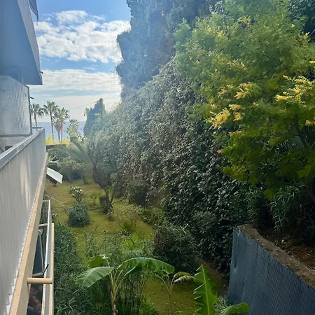 Calme Proche Gare Garavan דירה מנטון