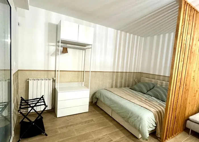 Calme Proche Gare Garavan Menton